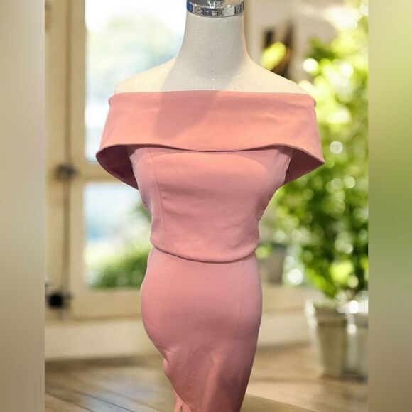 ISSUE NEW YORK Off Shoulder RUFFLE BACK EXPOSED ZIPPER DRESS dress size S - Picture 3 of 15